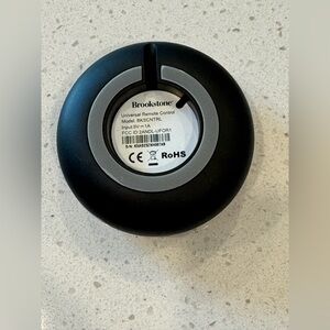 BrookStone Smart WIFI Universal Remote Control Assistant Alexa & Google No Cable